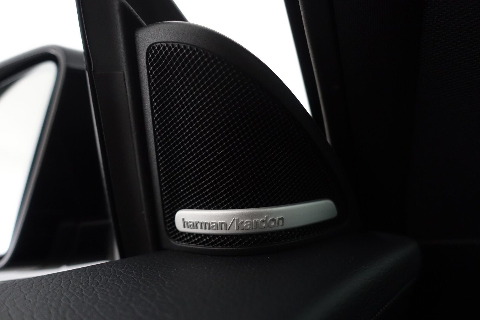 Mercedes-Benz CLA 45 AMG 2017 4Matic Shooting Brake - | Sport-putkisto | DTR+ | Harman&Kardon | Panorama | P.kamera & tutkat | Muistipenkki | Nahka-alcantara | LED High Performance | 