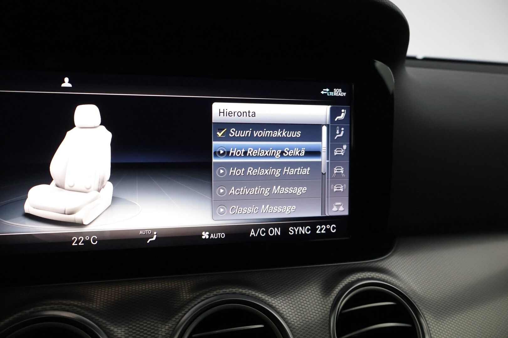 Mercedes-Benz E 2019 300 de T A Business Avantgarde EQ Power * DTR+ / 360 / Burmester / Hierovat sporttipenkit muistilla / Kessy / Ledit * - * Kovilla varusteilla, hyvin pidetty ja huollettu Johtotähti seuraavalle! Kaksilla asiallisilla renkailla ja vanteilla. Akun kuntotesti tehty! *