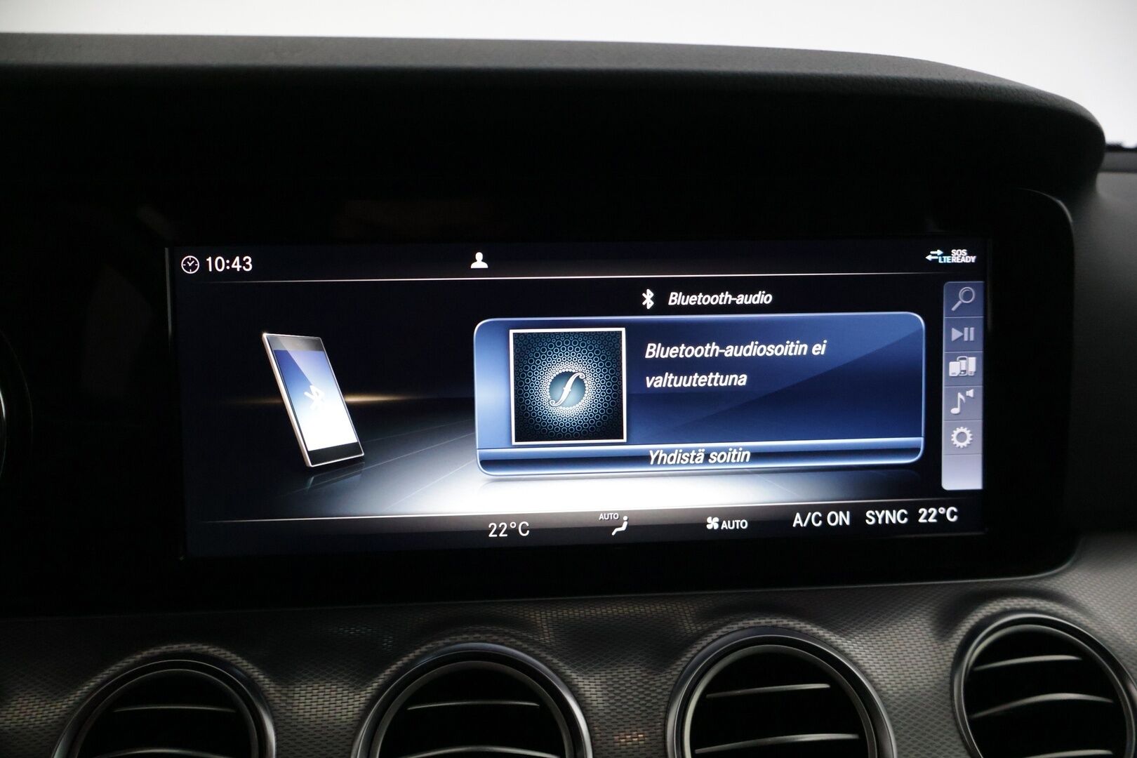 Mercedes-Benz E 2019 300 de T A Business Avantgarde EQ Power * DTR+ / 360 / Burmester / Hierovat sporttipenkit muistilla / Kessy / Ledit * - * Kovilla varusteilla, hyvin pidetty ja huollettu Johtotähti seuraavalle! Kaksilla asiallisilla renkailla ja vanteilla. Akun kuntotesti tehty! *