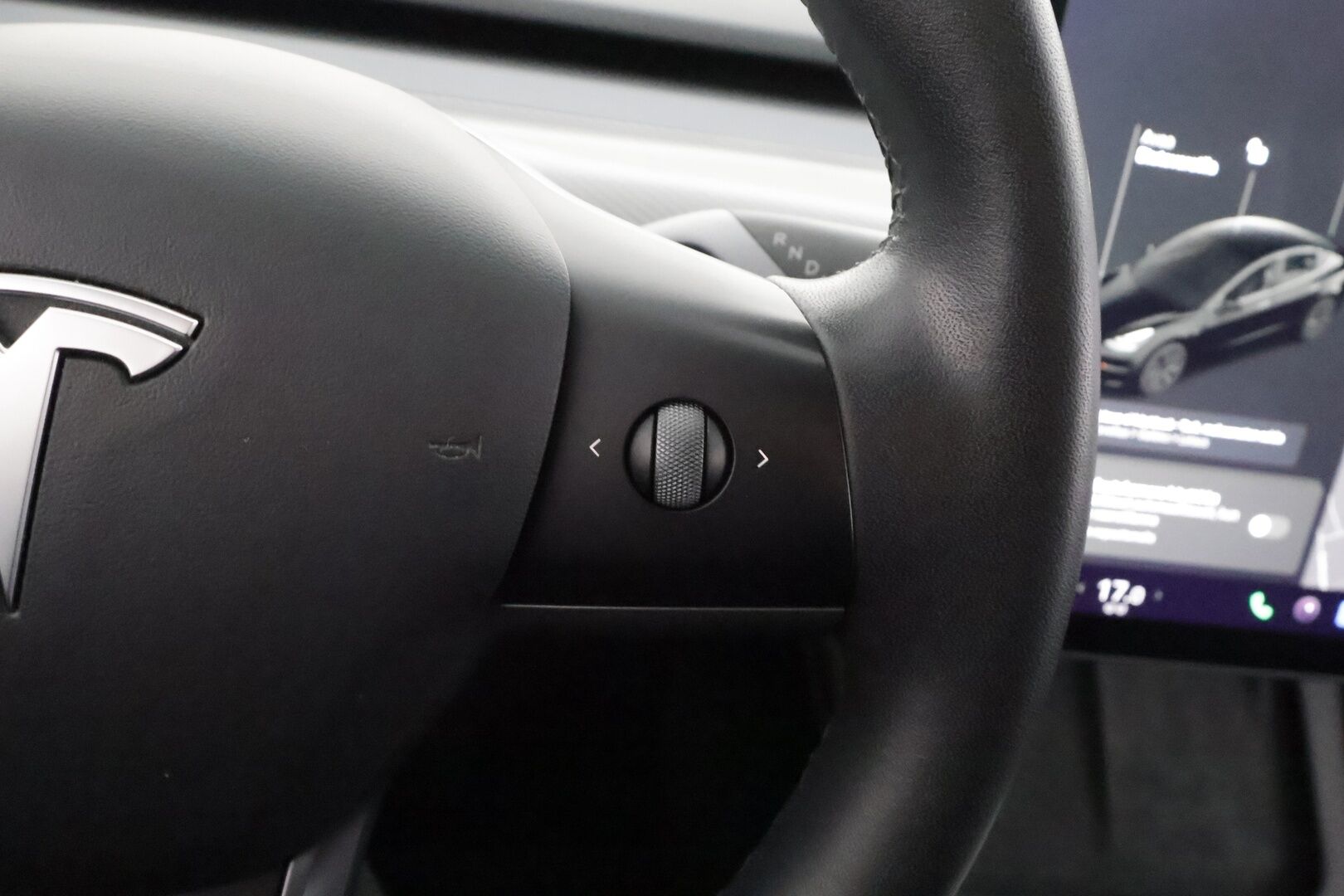 Tesla Model 3 2021 Long Range - | ACC | Refresh | Lasikatto | Premium Audio | Matrix | Sähkönahat | Muistipenkki | P.kamera | Oikeat p.tutkat | Autosteer | Keyless | 