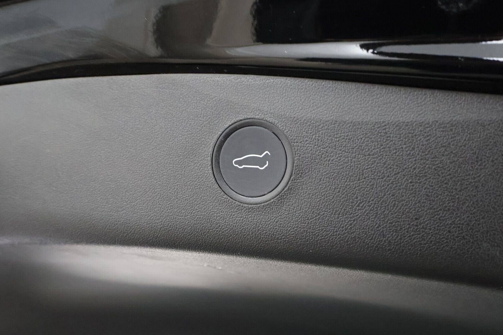 Tesla Model 3 2021 Long Range - | ACC | Refresh | Lasikatto | Premium Audio | Matrix | Sähkönahat | Muistipenkki | P.kamera | Oikeat p.tutkat | Autosteer | Keyless | 
