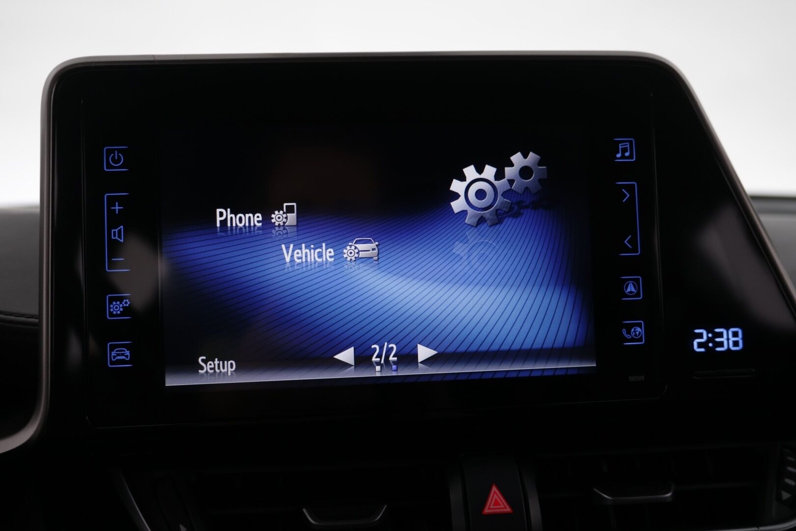 Toyota C-HR 2017 1,8 Hybrid Active - | P-kamera | Puolinahkasisusta | BSM | Keyless | Ledit | Kaistavahti | 2x Toyotan aluvanteet |