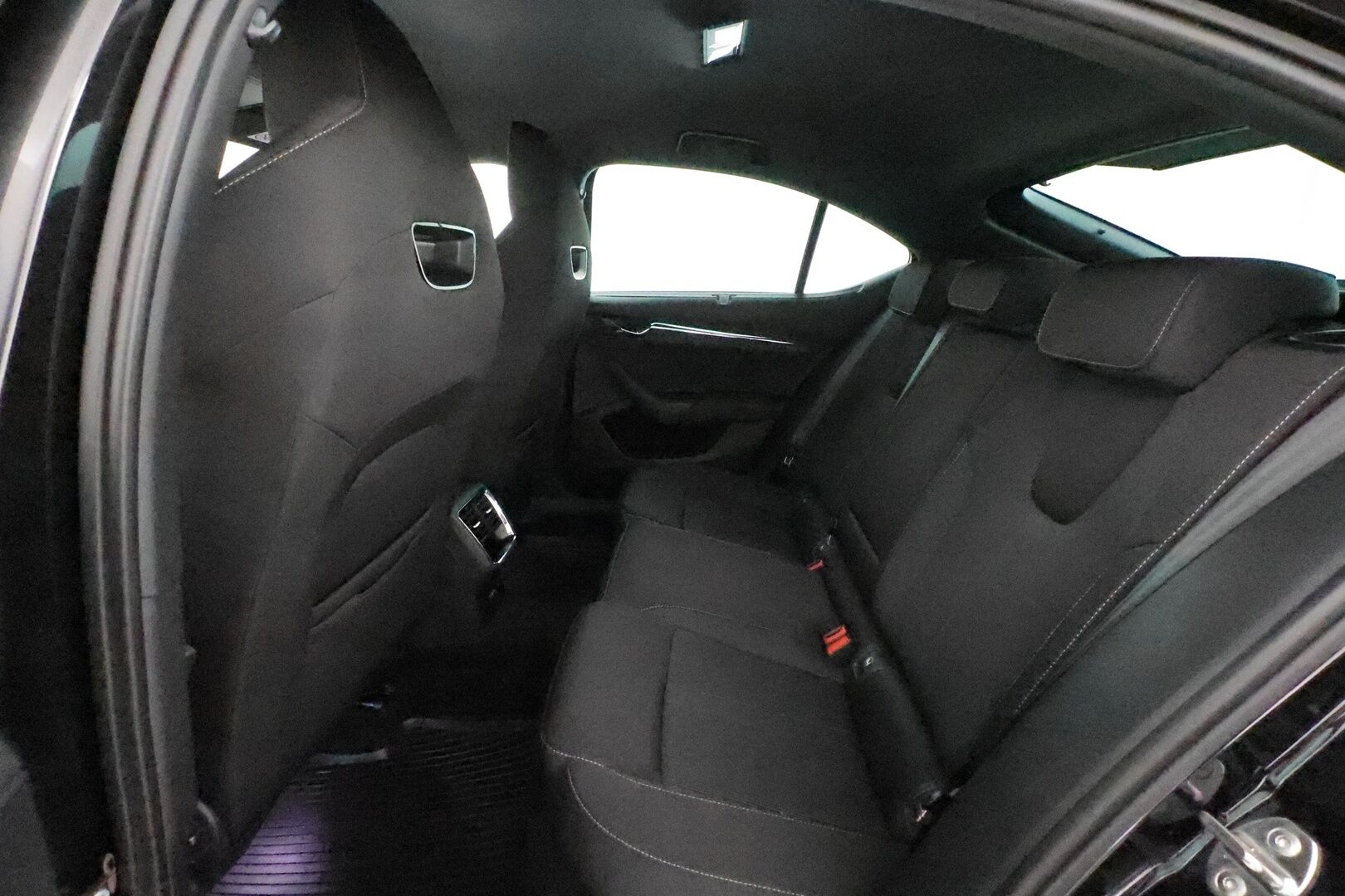 Skoda Octavia 2021 2,0 TDI 150 Style DSG Autom.**Webasto / Canton Audio / Sporttipenkit / LED / Digimittaristo / P.kamera** - 1.om Suomi-auto / kahdet renkaat aluvanteilla