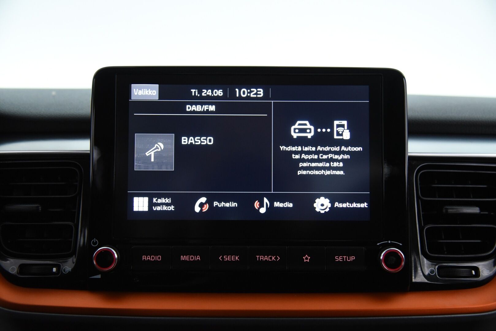 Kia Stonic 2021 1,0 T-GDI 100hv EX Design DCT / 1-om. Suomi-auto / Ratinlämmitin / LED / P. Kamera / Navi / - 2x renkaat&vanteet / Todella siisti! / Merkkihuollettu