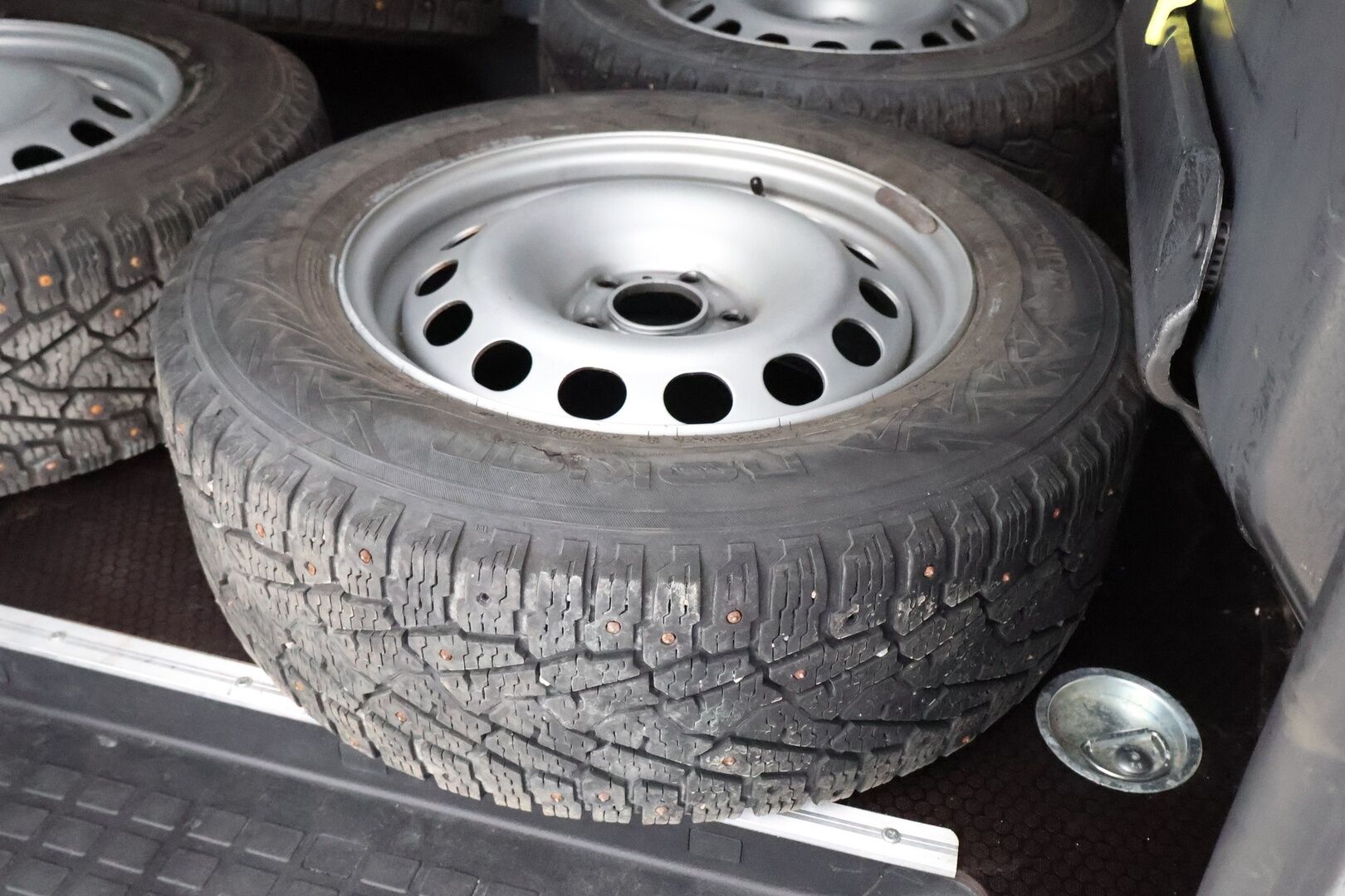 Toyota Proace 2021 L2 2,0 D 120 4x4 5-ovinen - ALV / Suomiauto / Webasto / Vetokoukku / Peruutuskamera / BLIS / Navigointi / Vakkari / Neliveto!