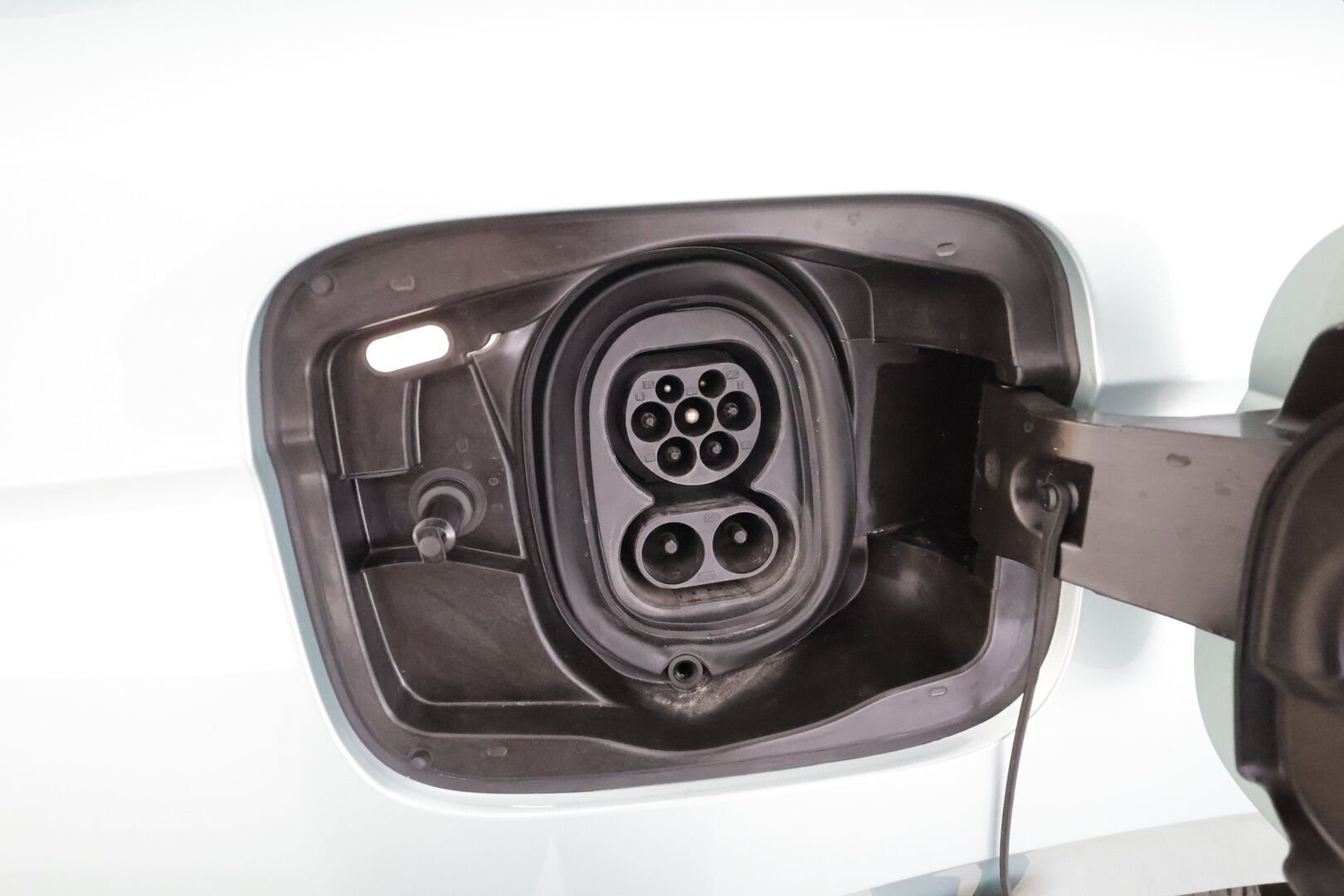 Skoda Enyaq 2022 60 Launch Edition iV * ILP / ACC / Matrix-LED /  P.Kamera / Muistipenkki / Keyless / Navi * - 1.Om suomi-auto / Merkkihuollettu / Kahdet Renkaat 