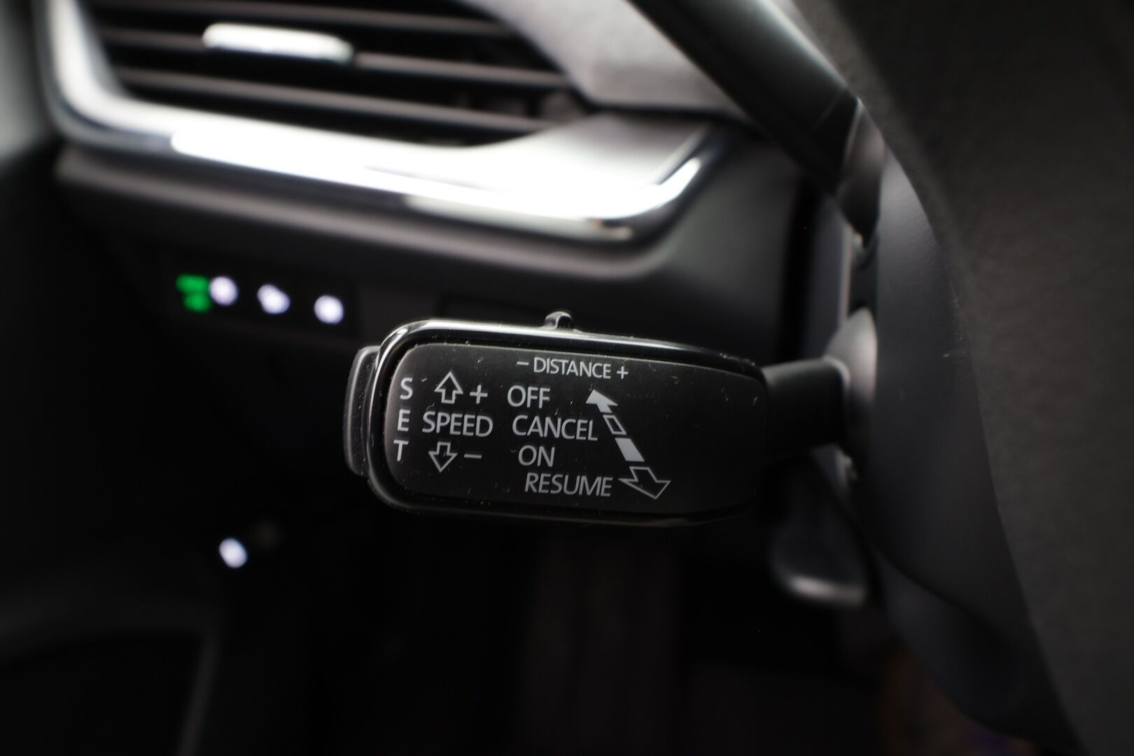 Skoda Enyaq 2022 60 Launch Edition iV * ILP / ACC / Matrix-LED /  P.Kamera / Muistipenkki / Keyless / Navi * - 1.Om suomi-auto / Merkkihuollettu / Kahdet Renkaat - HULLUT JOULUT KORKOTARJOUS 2,49% 