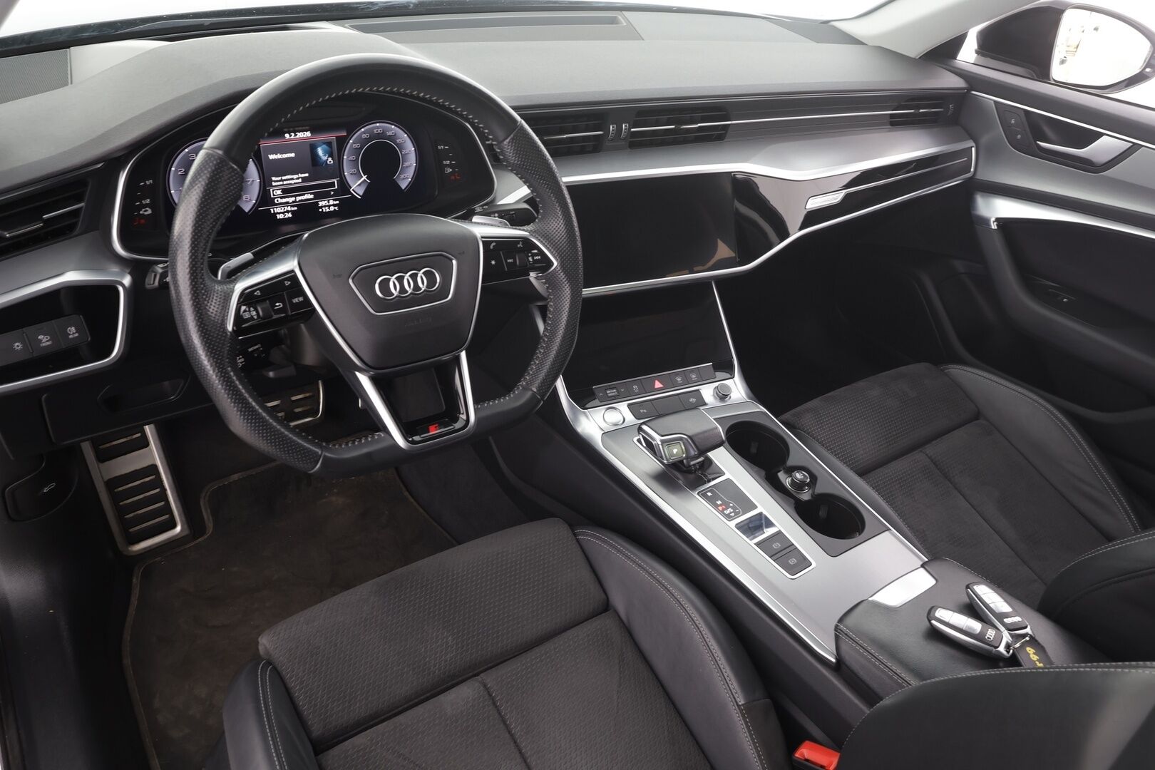 AUDI A6 2020 Sedan Business Sport 55 TFSI e quattro S-tronic S Line * ACC / HUD / P.tutkat / Matrix LED / KeylessGo / Navi * - S-Line paketti!