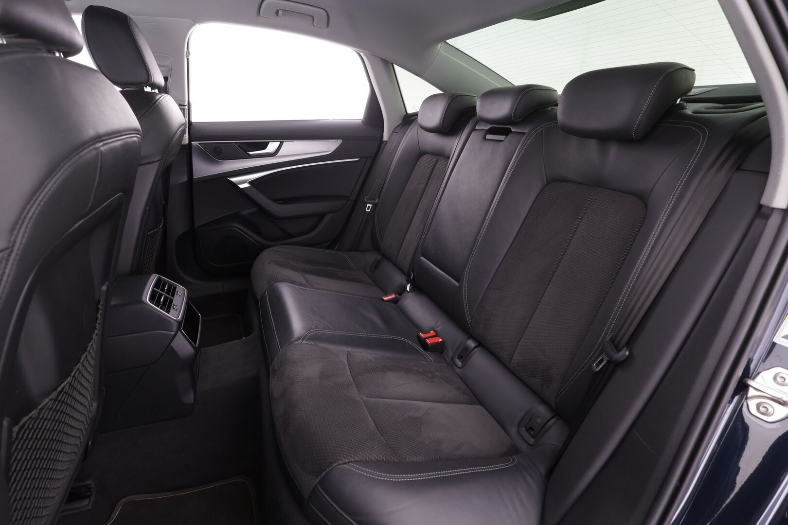 AUDI A6 2020 Sedan Business Sport 55 TFSI e quattro S-tronic S Line * ACC / HUD / P.tutkat / Matrix LED / KeylessGo / Navi * - S-Line paketti!