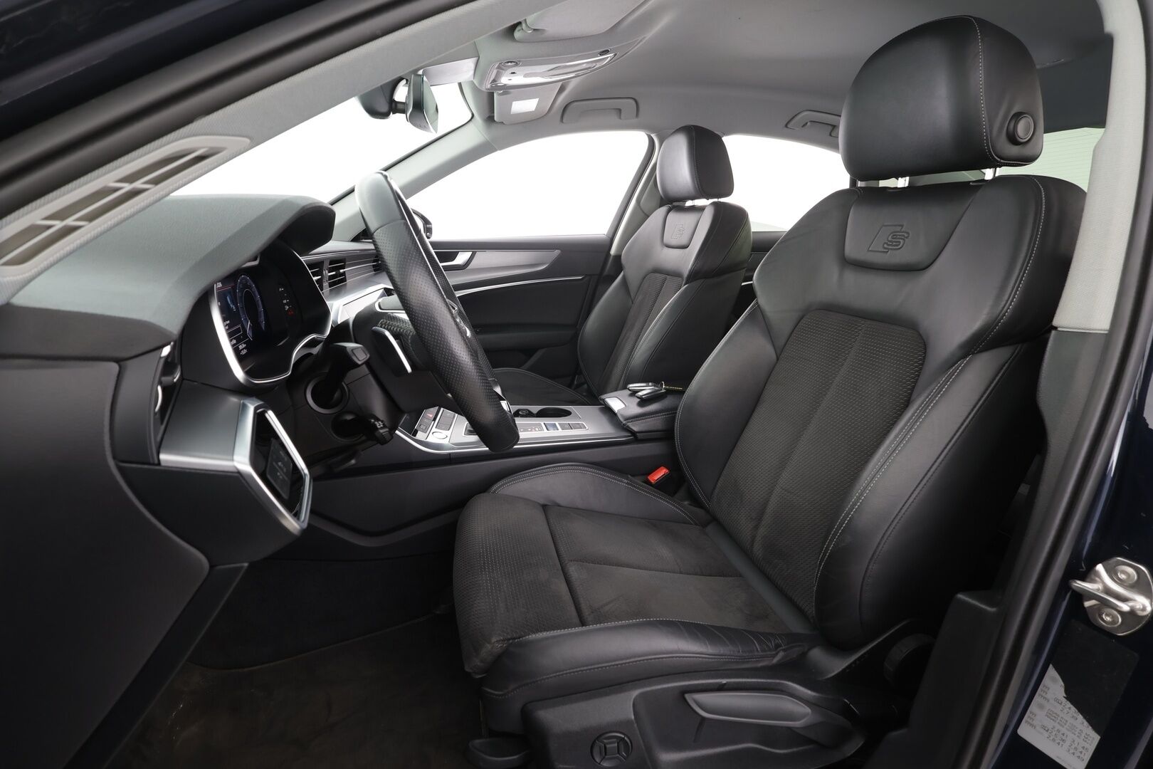 AUDI A6 2020 Sedan Business Sport 55 TFSI e quattro S-tronic S Line * ACC / HUD / P.tutkat / Matrix LED / KeylessGo / Navi * - S-Line paketti!