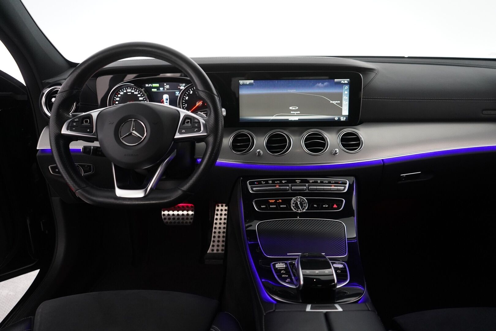 MERCEDES-BENZ E 2018 350 e Premium Business AMG *Ambient light /  Navi / kamera / Sporttipenkit* - Kahdet alumiinivanteet / Huippusiisti! 