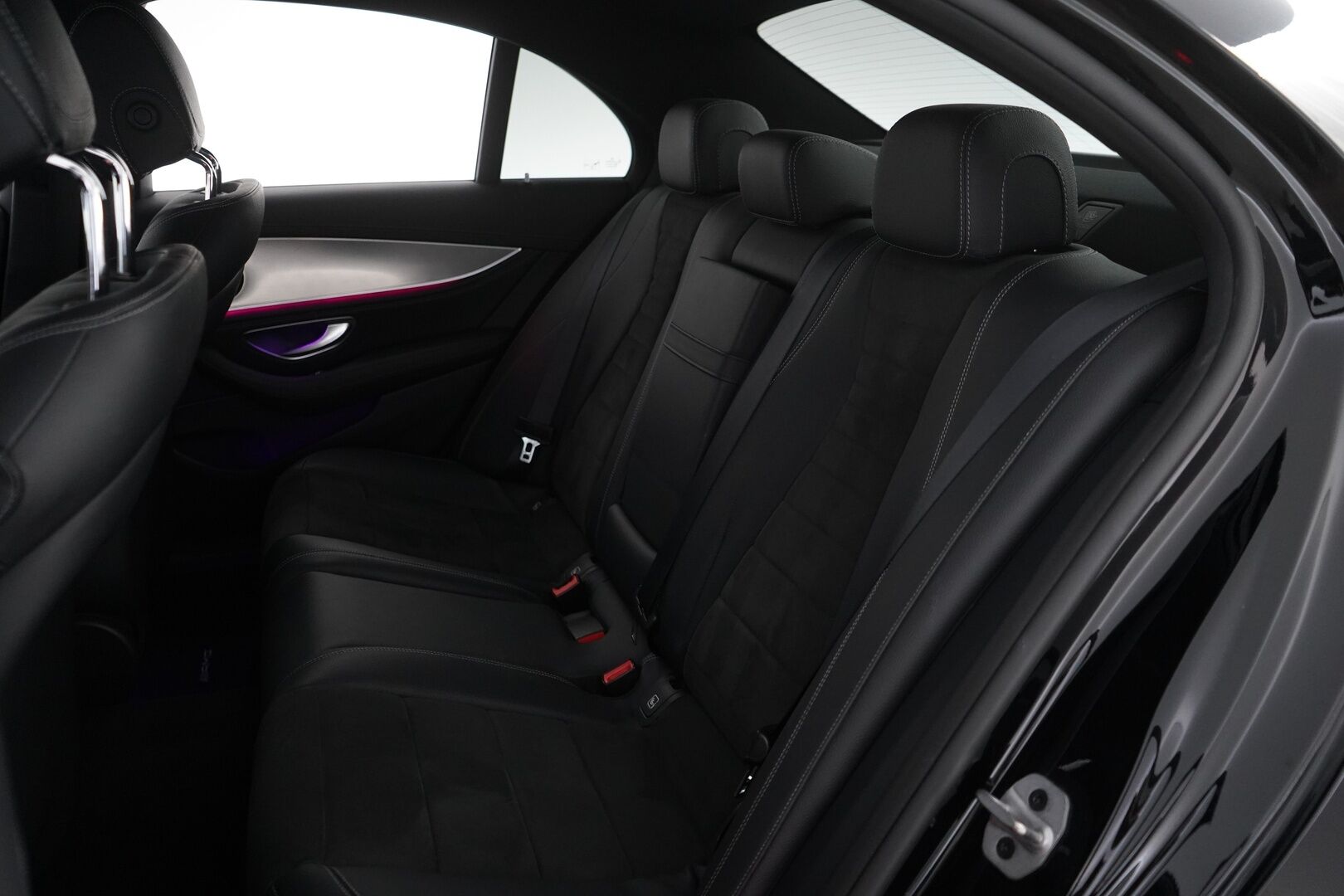 MERCEDES-BENZ E 2018 350 e Premium Business AMG *Ambient light /  Navi / kamera / Sporttipenkit* - Kahdet alumiinivanteet / Huippusiisti! 