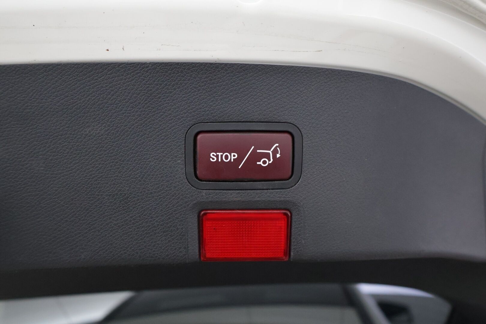 Mercedes-Benz CLA 2017 220 d 4Matic A Shooting Brake Business AMG * Panorama / Peruutuskamera / Nahkapenkit / Blis / Keyless / ILS-LED * - * Todella näyttävä AMG paketilla oleva Facelift mallin neliveto CLA! / Uudet talvirenkaat *