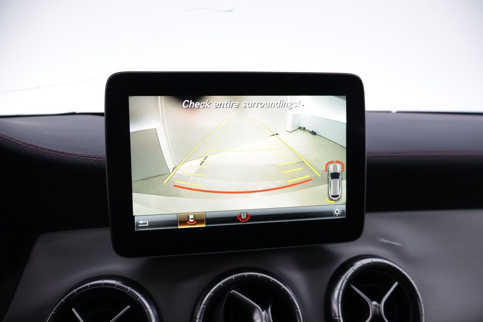 Mercedes-Benz CLA 2017 220 d 4Matic A Shooting Brake Business AMG * Panorama / Peruutuskamera / Nahkapenkit / Blis / Keyless / ILS-LED * - * Todella näyttävä AMG paketilla oleva Facelift mallin neliveto CLA! / Uudet talvirenkaat *