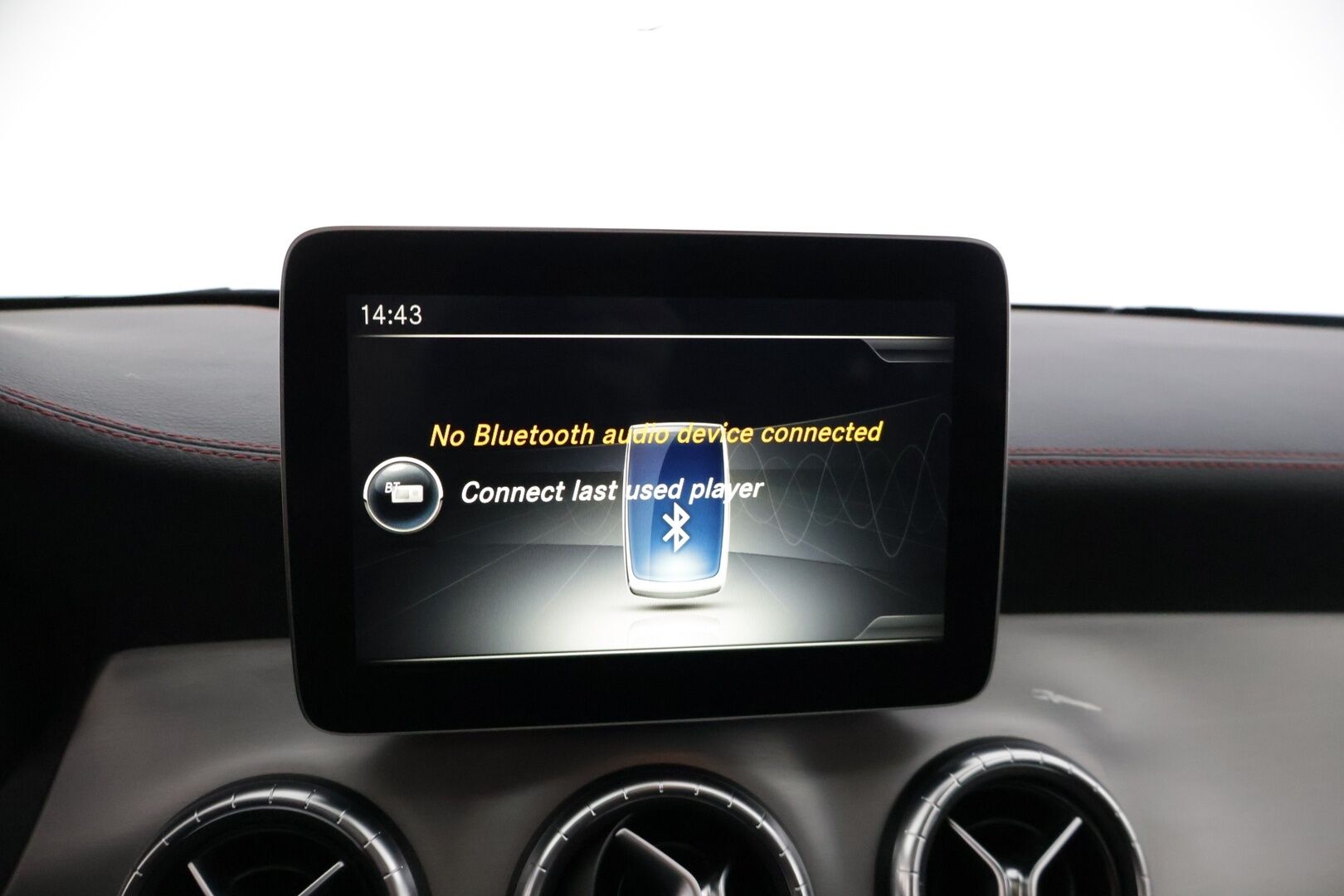 Mercedes-Benz CLA 2017 220 d 4Matic A Shooting Brake Business AMG * Panorama / Peruutuskamera / Nahkapenkit / Blis / Keyless / ILS-LED * - * Todella näyttävä AMG paketilla oleva Facelift mallin neliveto CLA! / Uudet talvirenkaat *