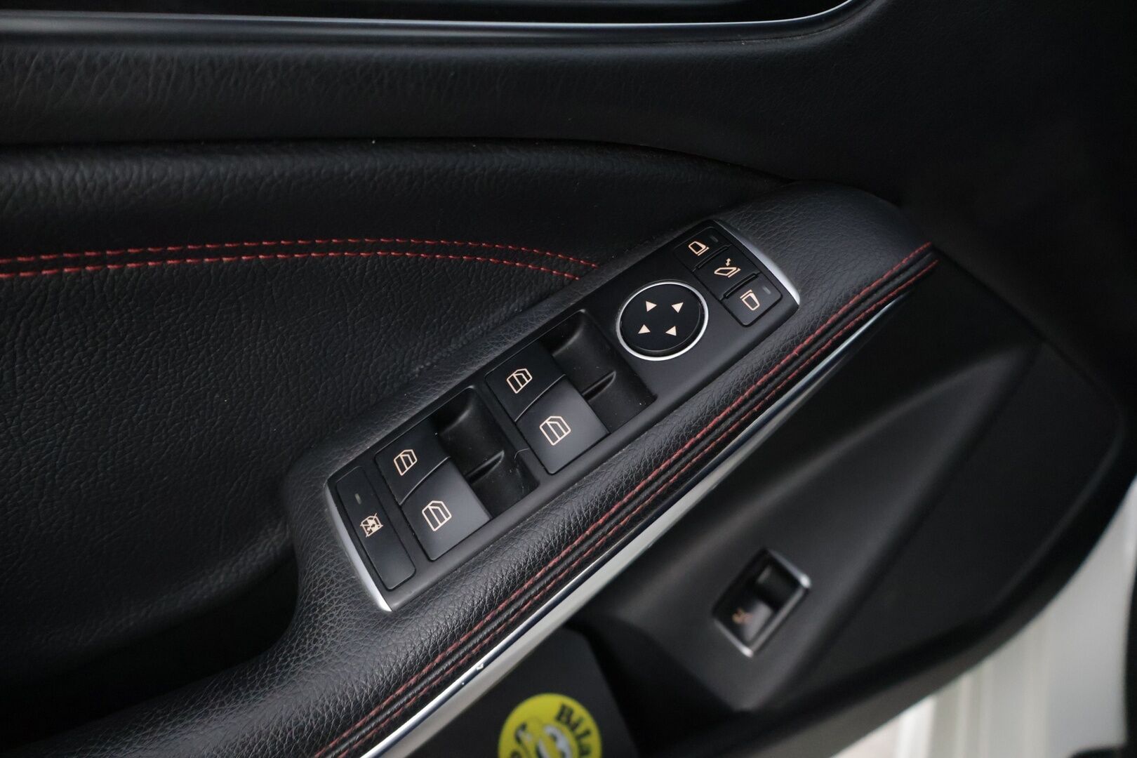 Mercedes-Benz CLA 2017 220 d 4Matic A Shooting Brake Business AMG * Panorama / Peruutuskamera / Nahkapenkit / Blis / Keyless / ILS-LED * - * Todella näyttävä AMG paketilla oleva Facelift mallin neliveto CLA! / Uudet talvirenkaat *