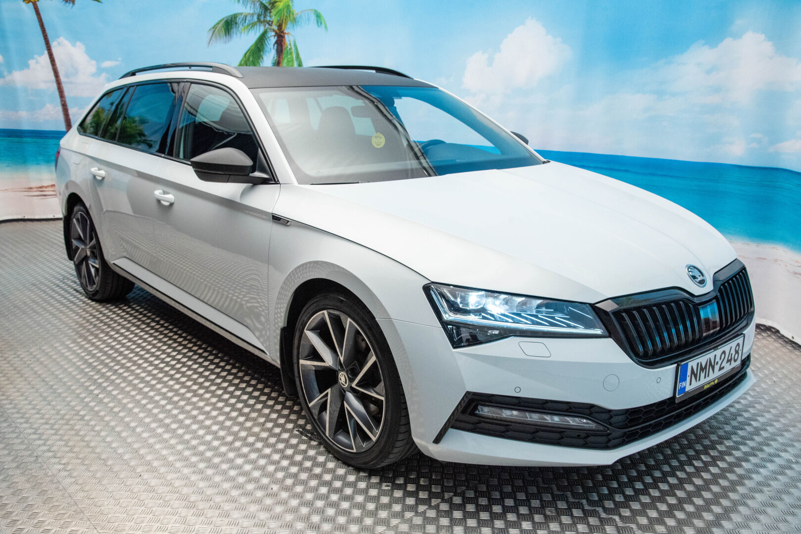 Skoda Superb 2020 2,0 TDI 140kw Sportline 4x4 DSG Autom. Adapt.Vakkari / Digimittaristo / Peruutuskamera / KeylessGo - Tehokas Neliveto Vetokoukulla!