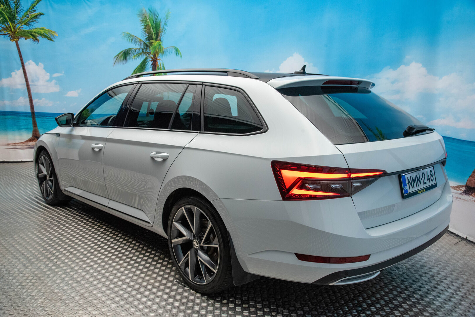 Skoda Superb 2020 2,0 TDI 140kw Sportline 4x4 DSG Autom. Adapt.Vakkari / Digimittaristo / Peruutuskamera / KeylessGo - Tehokas Neliveto Vetokoukulla!