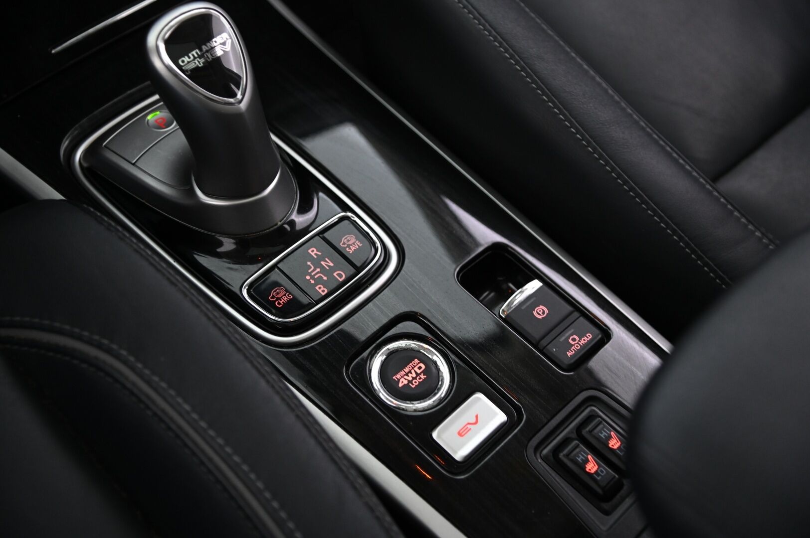 Mitsubishi Outlander 2017 Instyle Navi 4WD 5P*ACC / 360-kamera / Lasikattoluukku / Rockford* - *Vetokoukku / Ratinlämmitin / Blis*