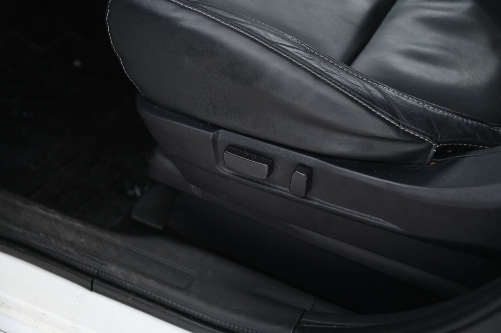 Mitsubishi Outlander 2017 Instyle Navi 4WD 5P*ACC / 360-kamera / Lasikattoluukku / Rockford* - *Vetokoukku / Ratinlämmitin / Blis*