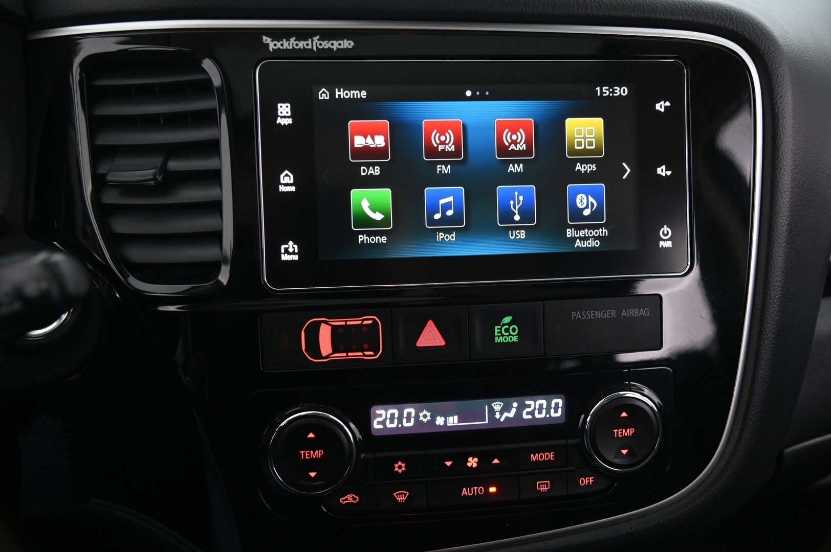 Mitsubishi Outlander 2017 Instyle Navi 4WD 5P*ACC / 360-kamera / Lasikattoluukku / Rockford* - *Vetokoukku / Ratinlämmitin / Blis*