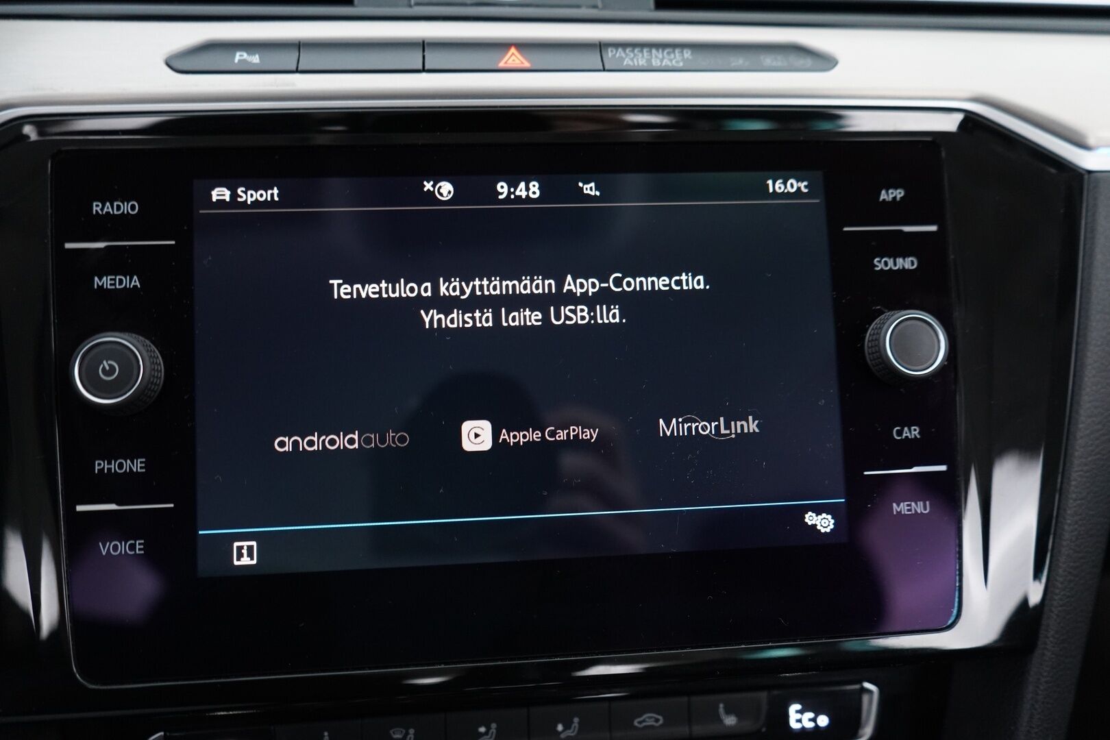 Volkswagen Passat 2018 Variant GTE  Plug-In Hybrid 160 kW DSG * ACC / Webasto / Vetokoukku / Nahka-alcantara / Peruutuskamera * - Akku kuntotarkastettu / 2x vanteet / Juuri katsastettu