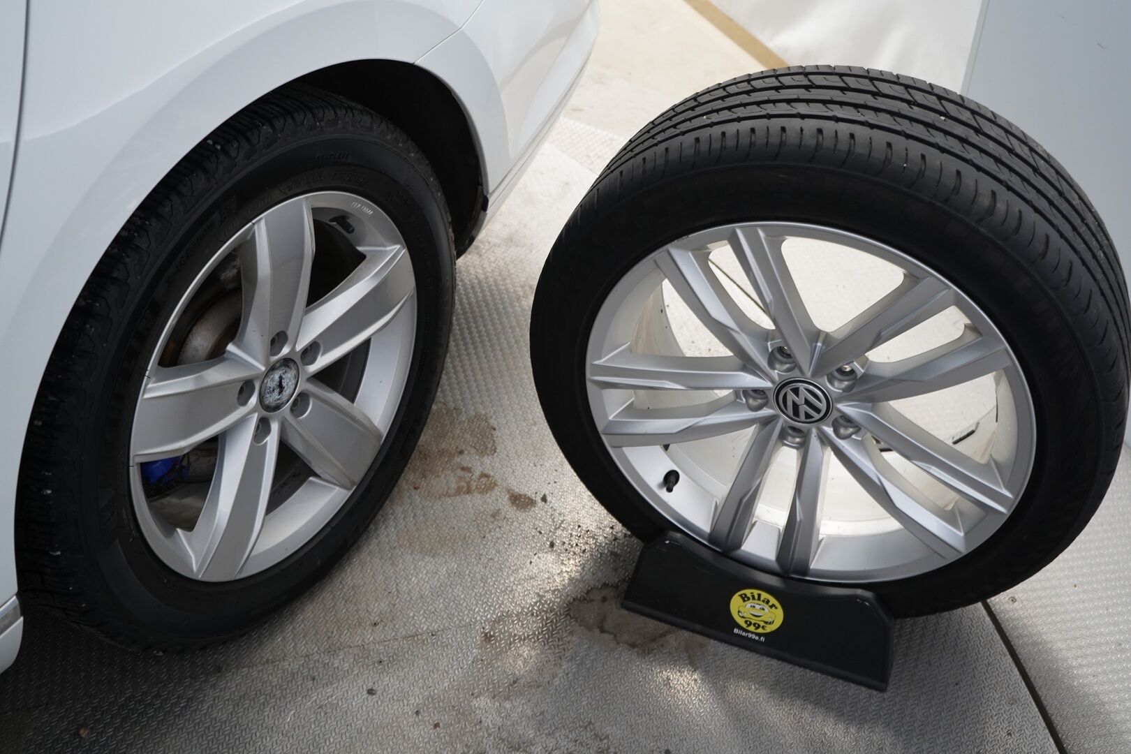 Volkswagen Passat 2018 Variant GTE  Plug-In Hybrid 160 kW DSG * ACC / Webasto / Vetokoukku / Nahka-alcantara / Peruutuskamera * - Akku kuntotarkastettu / 2x vanteet / Juuri katsastettu