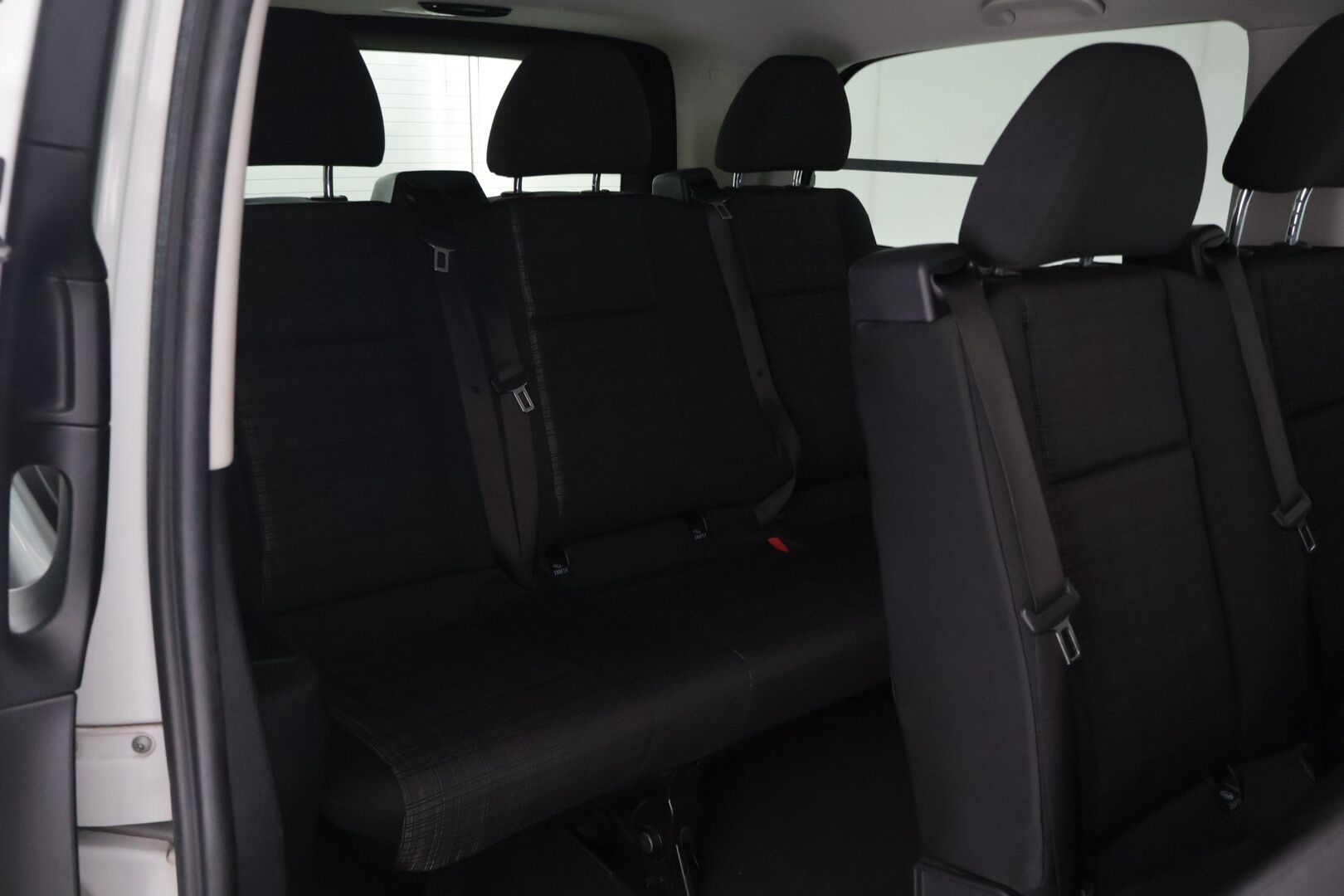 Mercedes-Benz VITO 2020 eVito Tourer 9-hlö B-kortilla ajettava - 3,99% KORKOTARJOUS TÄHÄN AUTOON 21.9. ASTI - *Alv vähennyskelpoinen / 9-paikkaa / Tutkat*