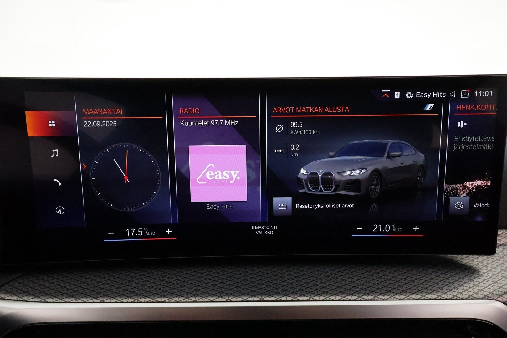 BMW i4 2022 eDrive40 Fully Charged **ACC / Laser-LED / HiFi / Koukku / 360° / Sportpenkki Muistilla / Widescreen / HUD / Navi** - Akku kuntotarkastettu / Suomi-auto / 2x Latauskaapelit / Kahdet Renkaat / Merkkihuollettu! / **HUIPPU KAMOILLA**