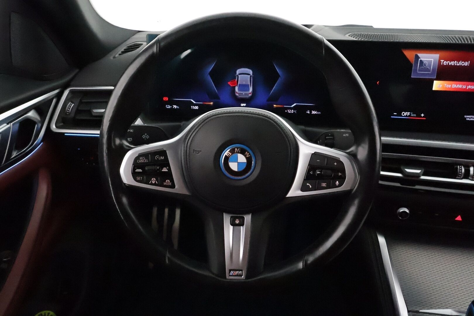 BMW i4 2022 eDrive40 Fully Charged M-Sport **ACC / Laser-LED / HiFi / Koukku / 360° / Sportpenkki Muistilla / Widescreen / HUD / Navi** - Akku kuntotarkastettu / Suomi-auto / 2x Latauskaapelit / Kahdet Renkaat / Merkkihuollettu! / **HUIPPU KAMOILLA**