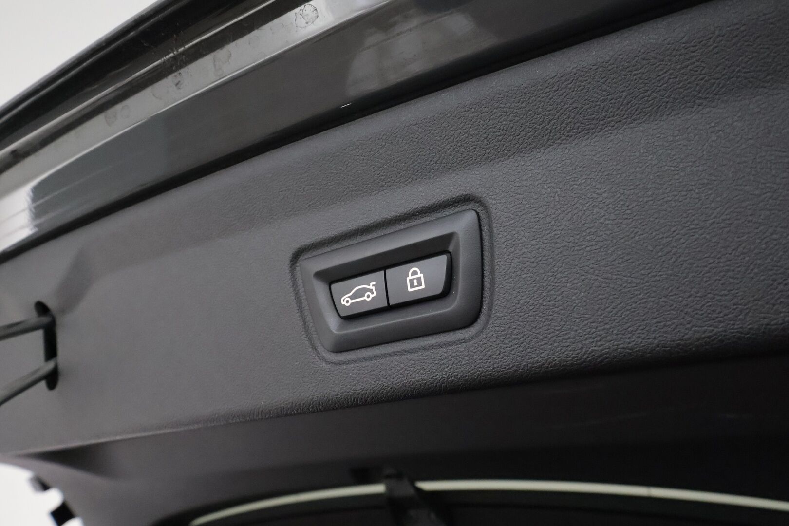 BMW i4 2022 eDrive40 Fully Charged **ACC / Laser-LED / HiFi / Koukku / 360° / Sportpenkki Muistilla / Widescreen / HUD / Navi** - Akku kuntotarkastettu / Suomi-auto / 2x Latauskaapelit / Kahdet Renkaat / Merkkihuollettu! / **HUIPPU KAMOILLA**