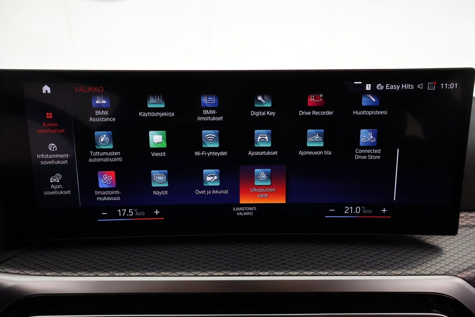 BMW i4 2022 eDrive40 Fully Charged M-Sport **ACC / Laser-LED / HiFi / Koukku / 360° / Sportpenkki Muistilla / Widescreen / HUD / Navi** - Akku kuntotarkastettu / Suomi-auto / 2x Latauskaapelit / Kahdet Renkaat / Merkkihuollettu! / **HUIPPU KAMOILLA**