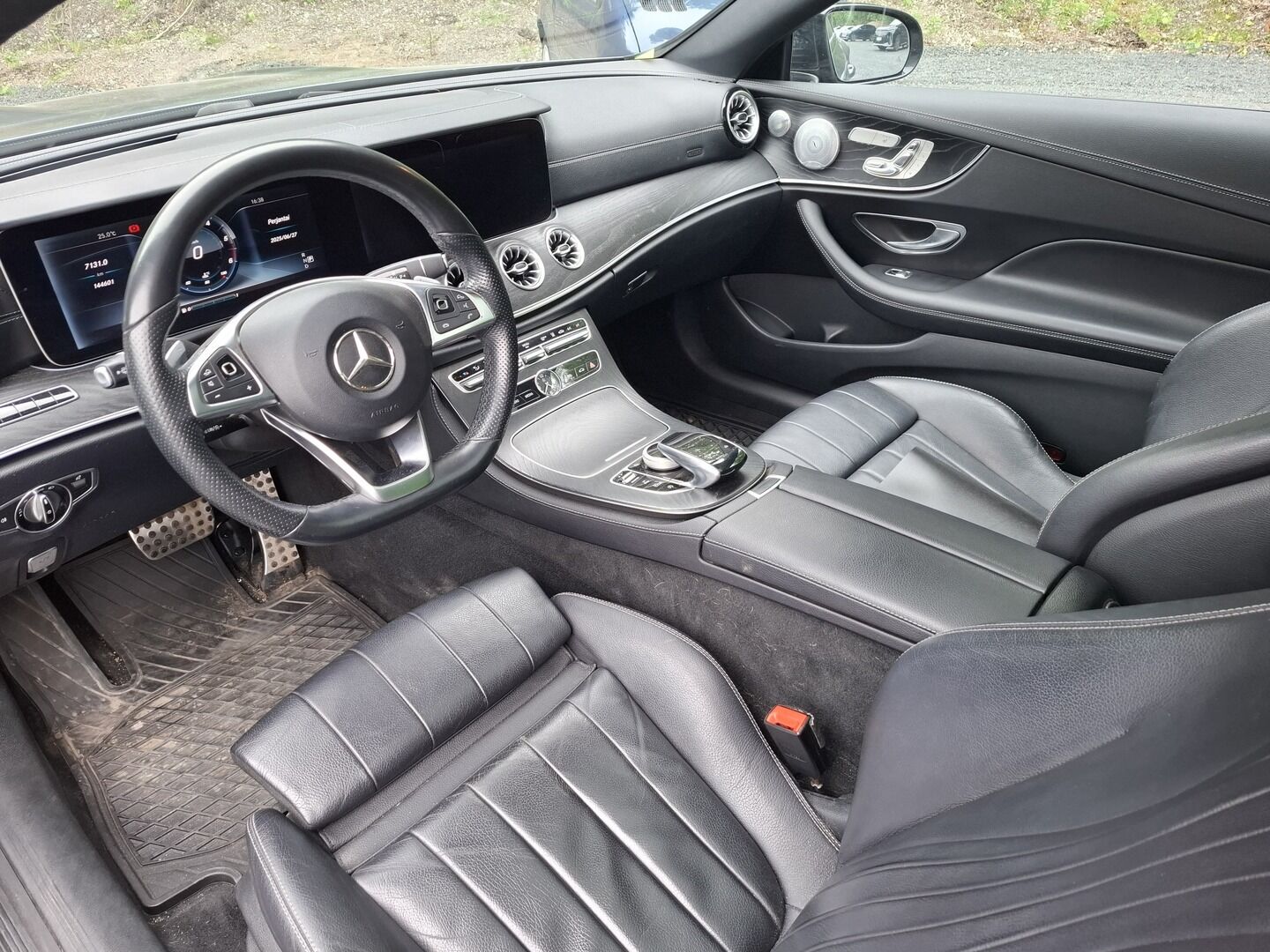 Mercedes-Benz E 2018 220 d Coupé 9G Business AMG **Burmester / Multibeam / HUD / Panorama / Muistipenkit / Sporttiset nahat / TULOSSA - 3,99 % KORKOTARJOUS TÄHÄN AUTOON - 