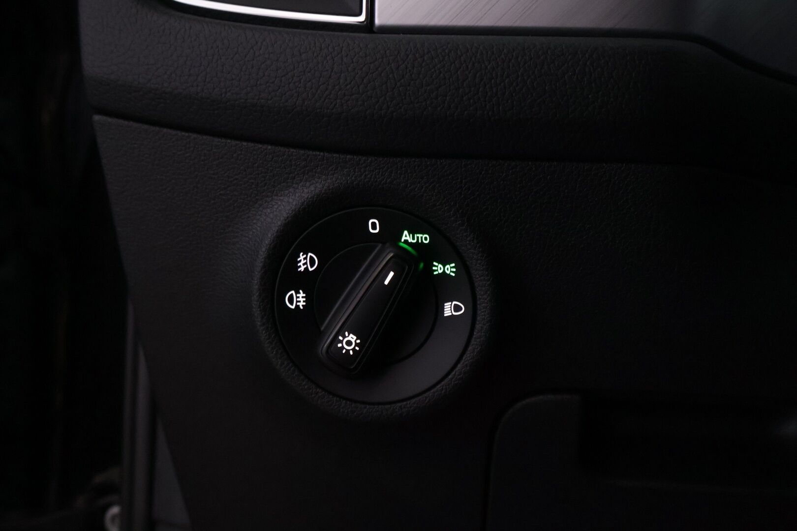 Skoda Kodiaq 2022 2.0 TDI 150 Ambition DSG 7-P - | Webasto | 1om. Suomi-Auto |  ACC | Digimittaristo | P.Kamera | LED | Smartlink | Keyless | - KORKO VAIN 3,99 %