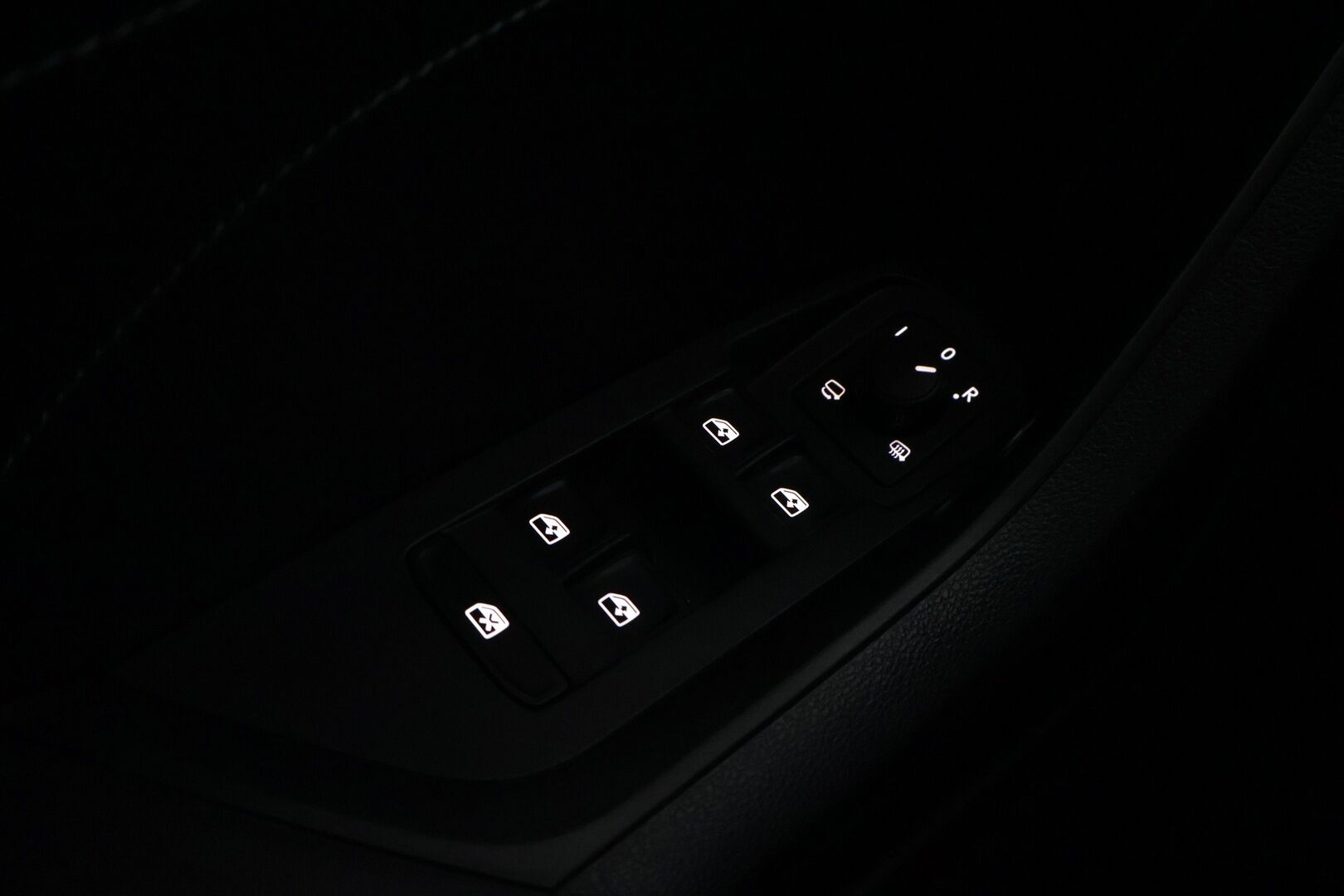 Skoda Kodiaq 2022 2.0 TDI 150 Ambition DSG 7-P - | Webasto | 1om. Suomi-Auto |  ACC | Digimittaristo | P.Kamera | LED | Smartlink | Keyless | - KORKO VAIN 3,99 %