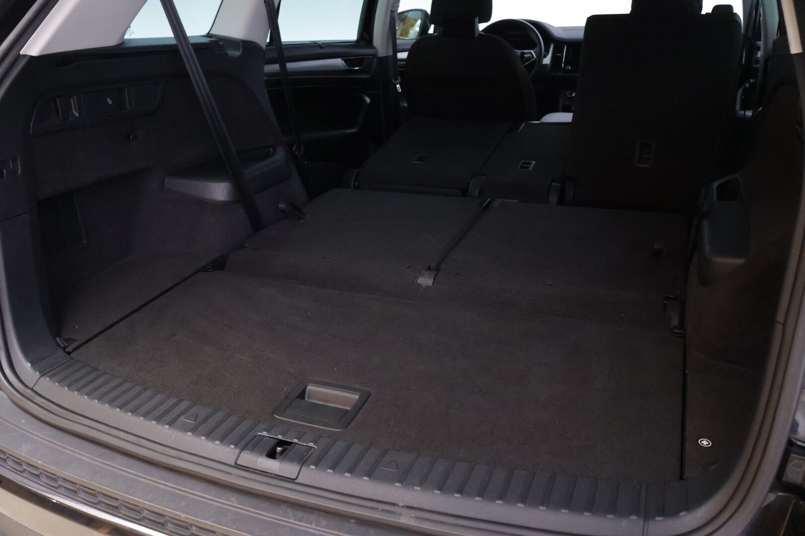 Skoda Kodiaq 2022 2.0 TDI 150 Ambition DSG 7-P - | Webasto | 1om. Suomi-Auto |  ACC | Digimittaristo | P.Kamera | LED | Smartlink | Keyless | - KORKO VAIN 3,99 %