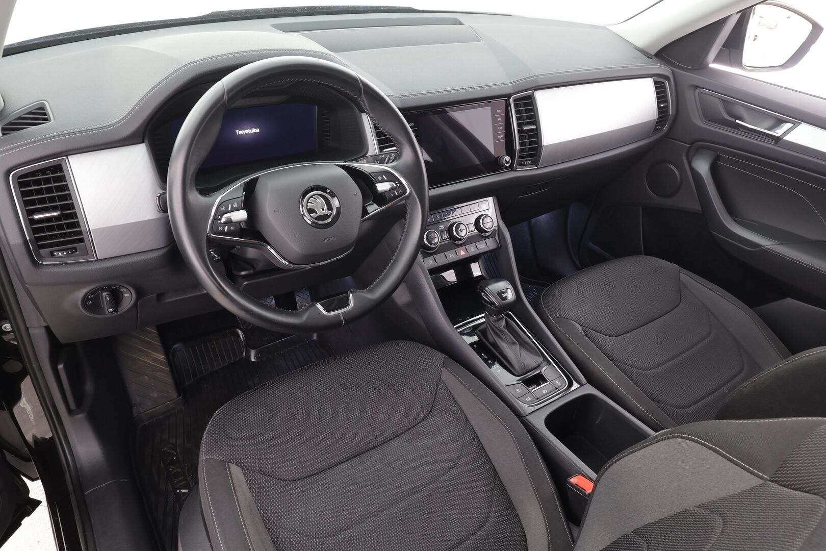 Skoda Kodiaq 2022 2.0 TDI 150 Ambition DSG 7-P * Webasto / ACC / LED / P.Kamera / Smartlink / Keyless * - 1-om Suomi-auto / Kahdet renkaat aluvanteilla / Merkkihuollot - HULLUT AVAJAISHULINAT KORKOTARJOUS 3,29 %