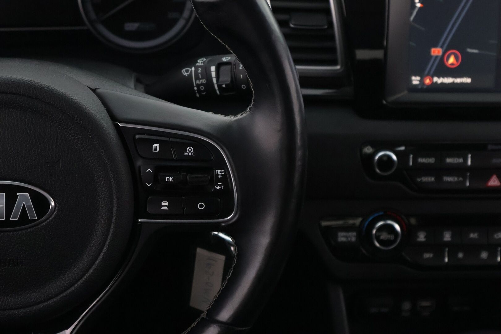 Kia Niro 2019 1,6 GDI Plug-In Hybrid DCT - Adapt.Vakkari / Vetokoukku / Puolinahkasisusta / Peruutuskamera / Navi / Lohkolämmitin / Juuri tullut Tampereelle!