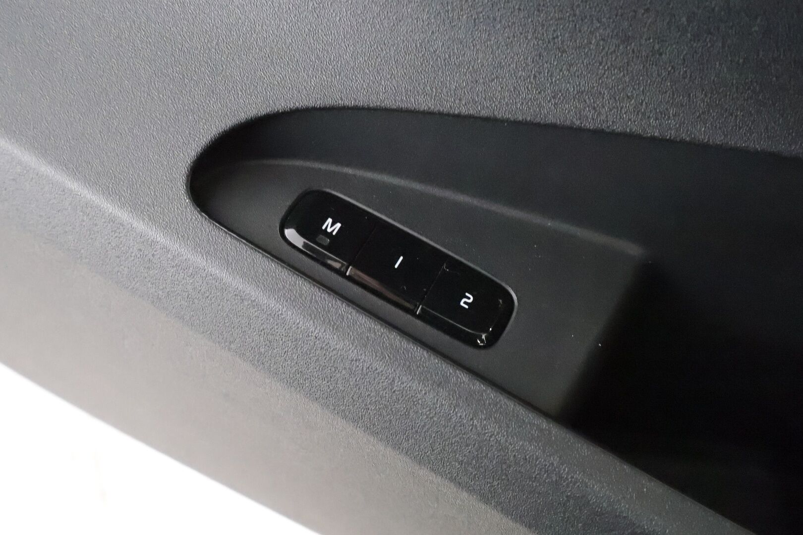 Polestar 2 2021 Launch Edition Performance, 300kW, 78kWh * ACC / H&K / Muistipenkki / BLIS / 360° / Pixel LED / Lasikatto / Keyless * - Merkkihuollettu / Todella kattavat varusteet / Hyvin pidetty