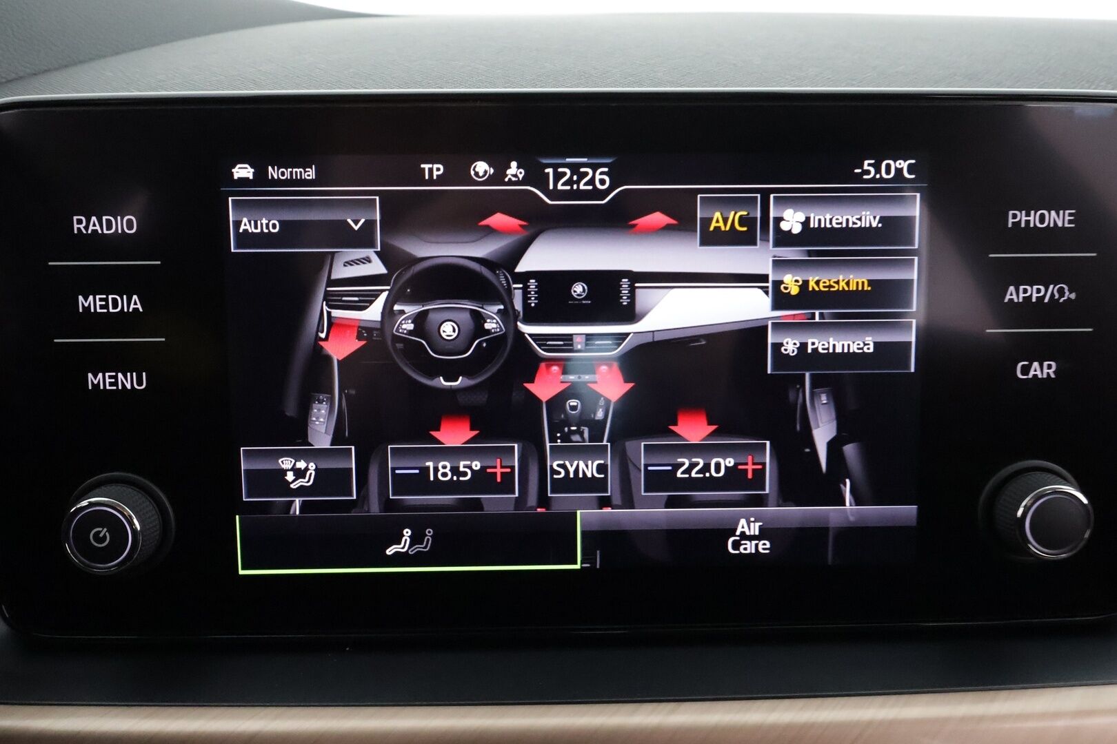 Skoda Kamiq 2022 1.5 TSI Style DSG * Koukku / ACC / LED / P.kamera / Kaistavahti / Digimittaristo / Keyless * - 1-om Suomi-auto / Kahdet renkaat / Merkkihuollettu! - HULLU BLACKWEEK KORKOTARJOUS 2,49%