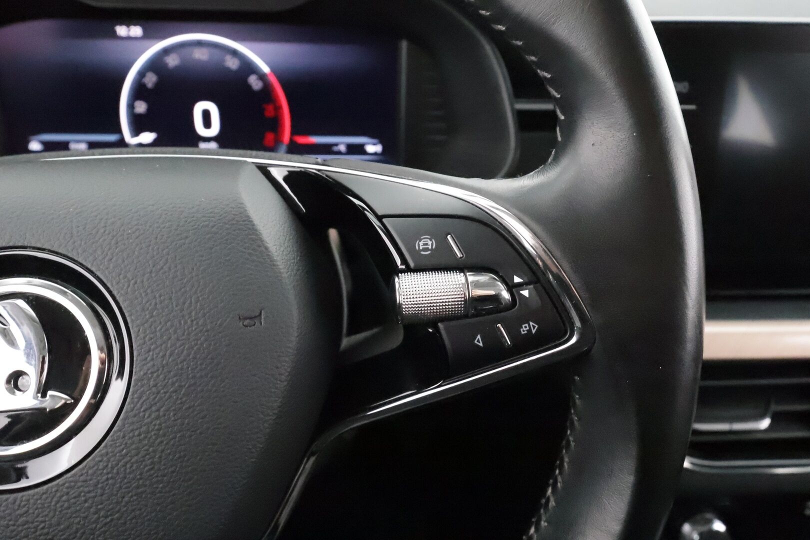 Skoda Kamiq 2022 1.5 TSI Style DSG * Koukku / ACC / LED / P.kamera / Kaistavahti / Digimittaristo / Keyless * - 1-om Suomi-auto / Kahdet renkaat / Merkkihuollettu!