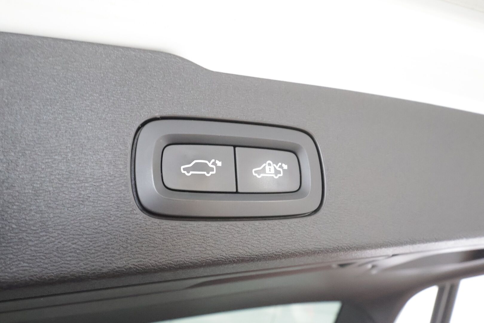 Volvo V60 Cross Country 2022 B5 AWD MHEV Business Edition aut * Adapt.vakkari / Webasto / Full LED / P.kamera / Apple&Android / Koukku *