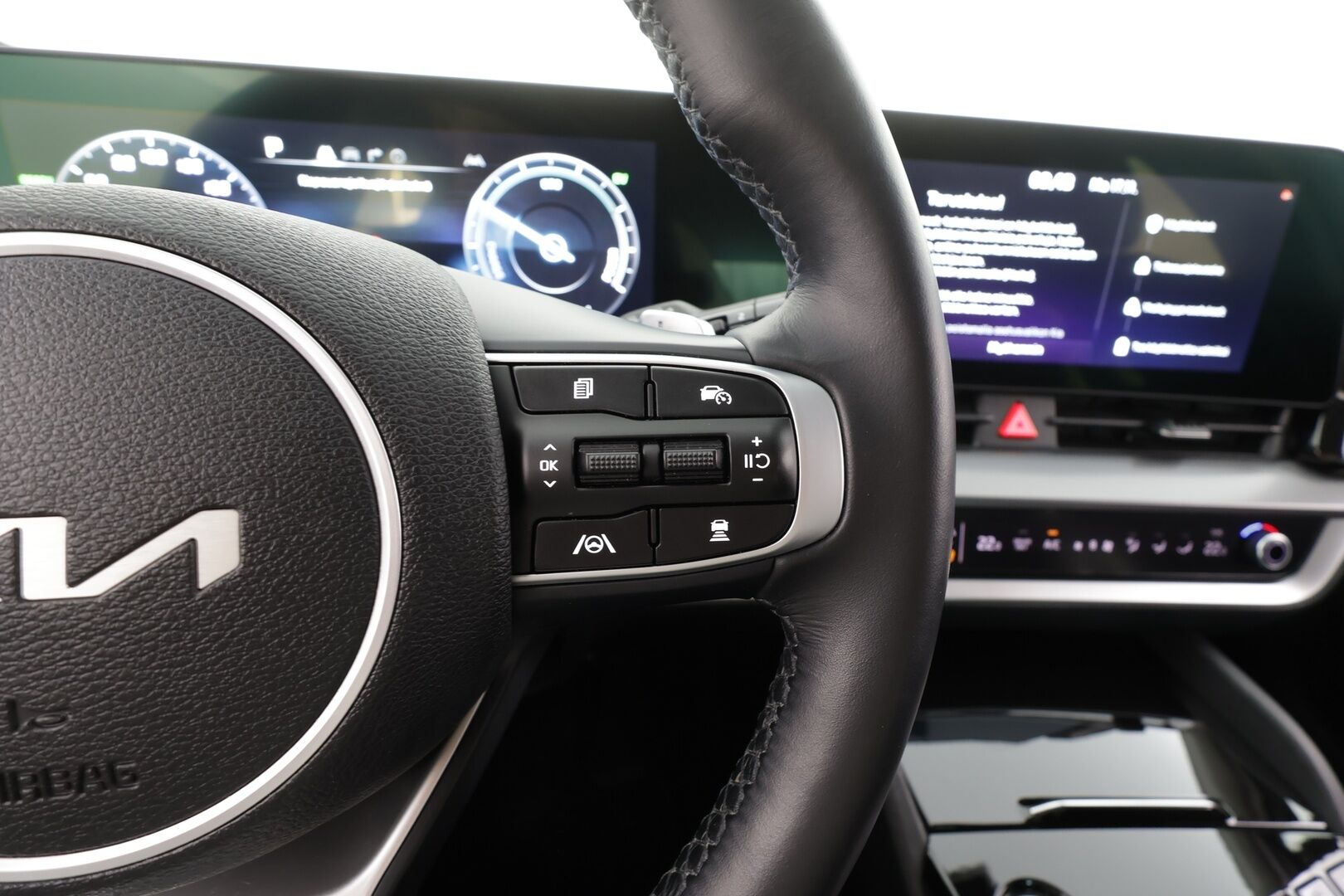 Kia Sportage 2022 1,6 T-GDI FWD Mild-Hybrid Business Premium DCT 150hv * ACC / P.kamera / LED / Navi / Lohkolämmitin / Sähköpenkit * - 1.Om Suomi-auto / Kahdet renkaat aluvanteilla / Merkkihuollettu - Osta nyt, maksa vasta ensi vuonna