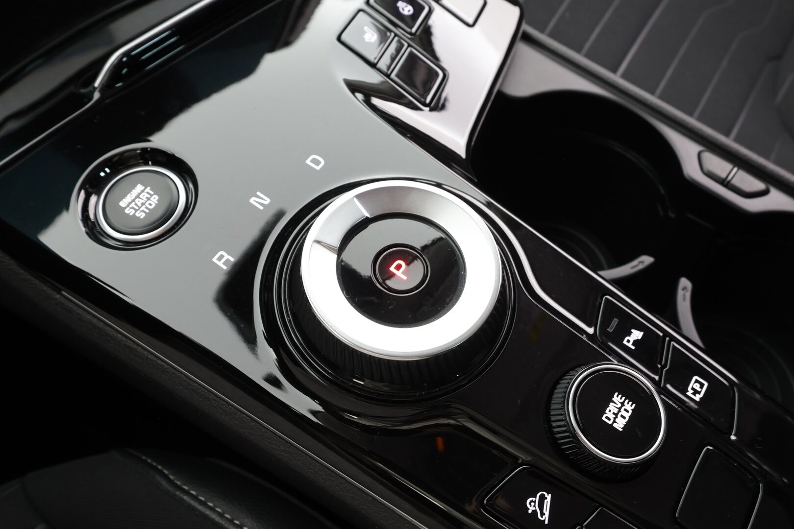 Kia Sportage 2022 1,6 T-GDI FWD Mild-Hybrid Business Premium DCT 150hv * ACC / P.kamera / LED / Navi / Lohkolämmitin / Sähköpenkit * - 1.Om Suomi-auto / Kahdet renkaat aluvanteilla / Merkkihuollettu - Osta nyt, maksa vasta ensi vuonna