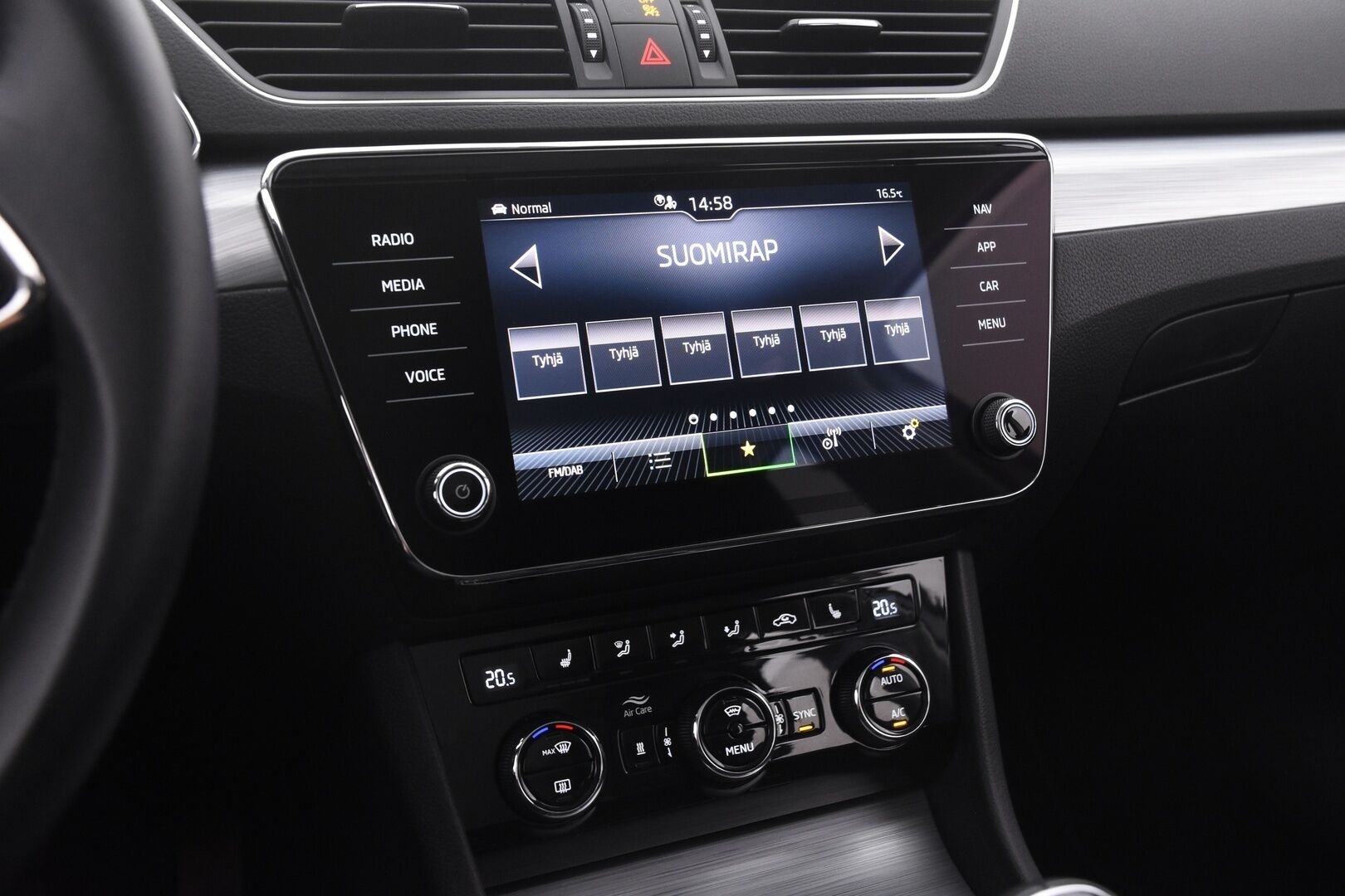 Skoda Superb 2022 1.5 TSI ACT Ambition * Webasto / Vakkari / Tutkat / Keyless * - Suomi-auto / Seuraava huolto 2026 