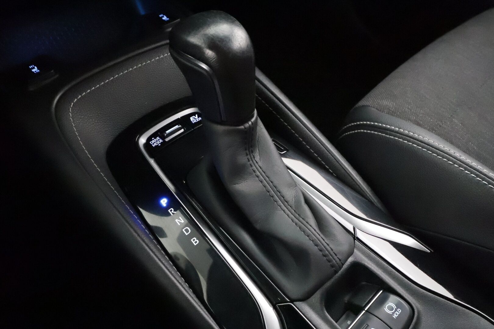 Toyota Corolla 2022 Touring Sports 1,8 Hybrid Active Business * ACC / Webasto / Koukku / P.kamera / LED * - 1.Om suomi-auto / Kahdet Renkaat