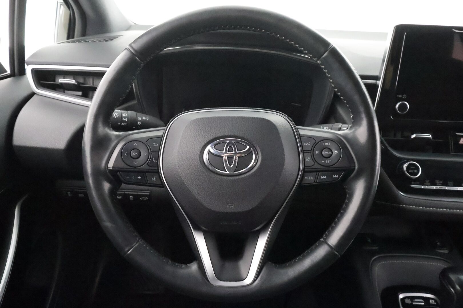 Toyota Corolla 2022 Touring Sports 1,8 Hybrid Active Business * ACC / Webasto / Koukku / P.kamera / LED * - 1.Om suomi-auto / Kahdet Renkaat