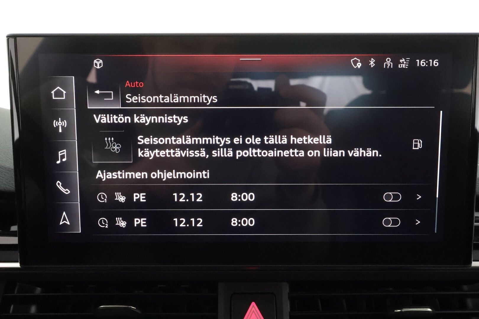 Audi A4 2022 40TDI 150kW Business Advanced * ACC / P.kamera / Matrix LED / Koukku / Webasto / Hierovat penkit * - 1.Om Suomi-auto / Kahdet renkaat aluvanteilla / Huippuvarusteet - HULLUT BLACKWEEK JATKOT - KORKOTARJOUS 2,49%