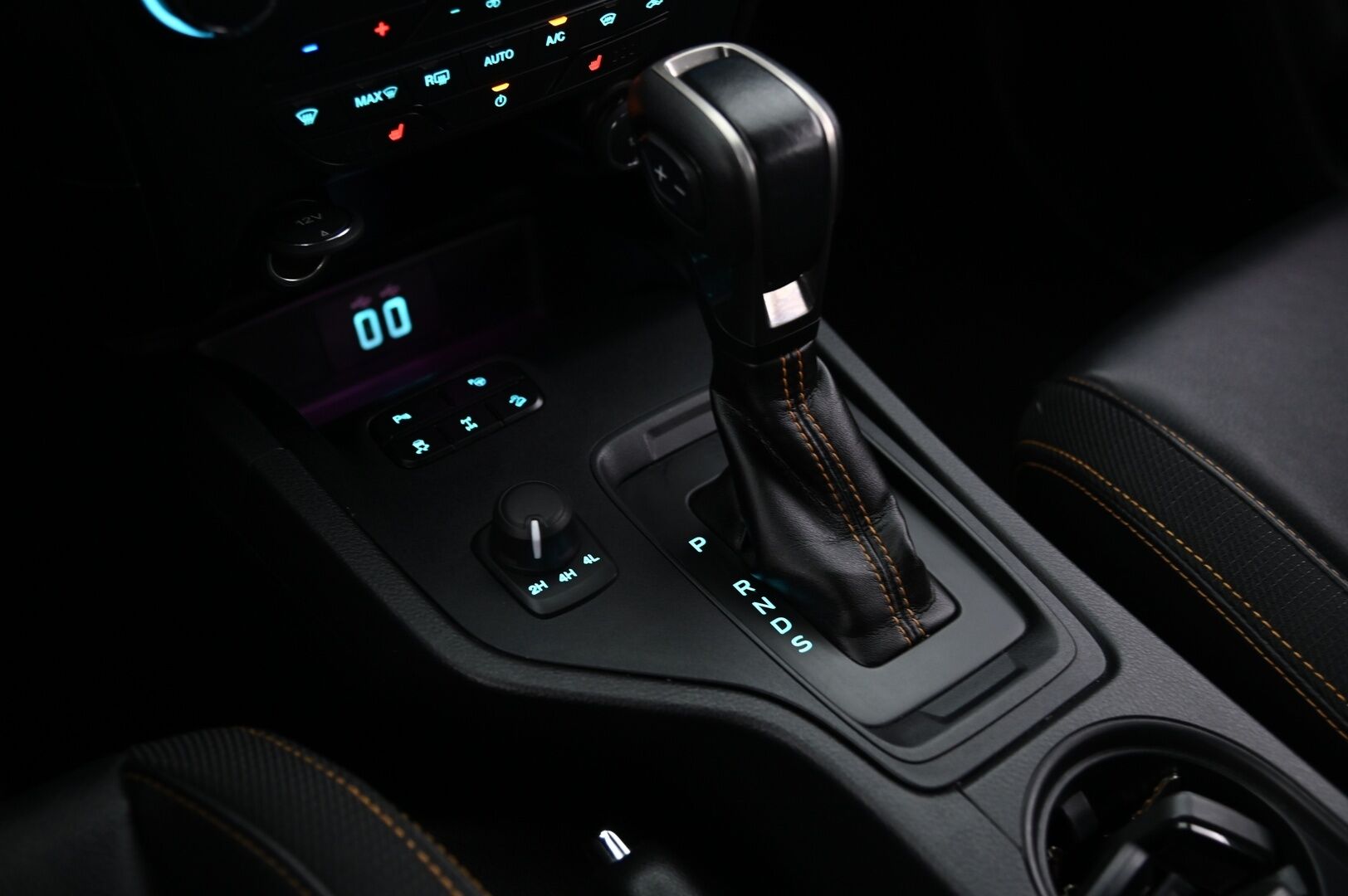 Ford Ranger 2022 Super Cab 2,0 TDCi 213 hp A10 4x4 Wildtrak*Webasto / Lavakate / Nahat / Navi / P.Kamera / Näyttävä!* - *ALV-vähennyskelpoinen / 2x renkaat&vanteet*