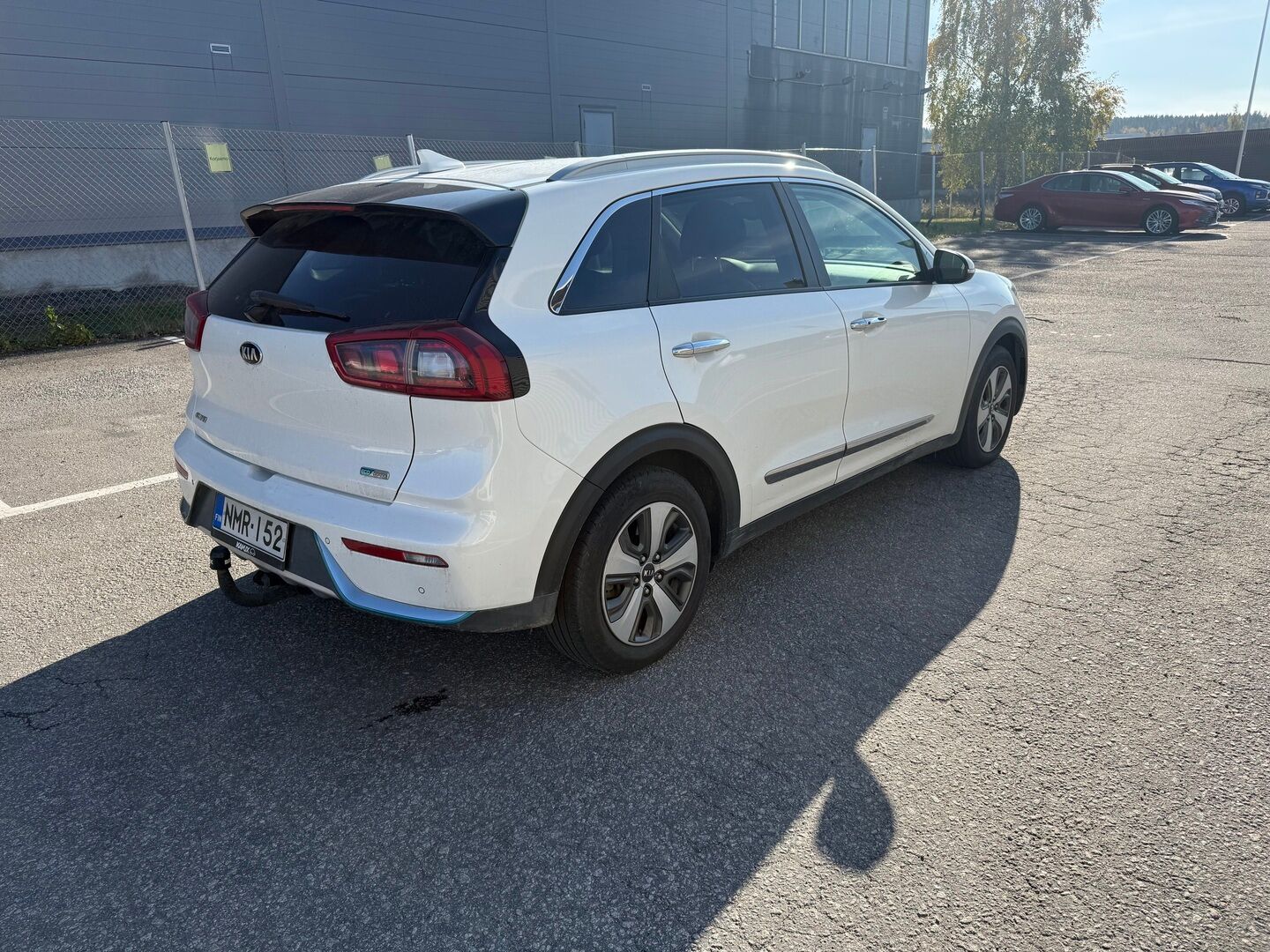 Kia Niro 2018 Plug-In 1,6 GDI Hybrid Business Premium - Vetokoukku | Ilmastoidut Nahat | JBL Audio | Kattoluukku | ACC | Peruutuskamera | Muistipenkki | Juuri katsastettu & huollettu!